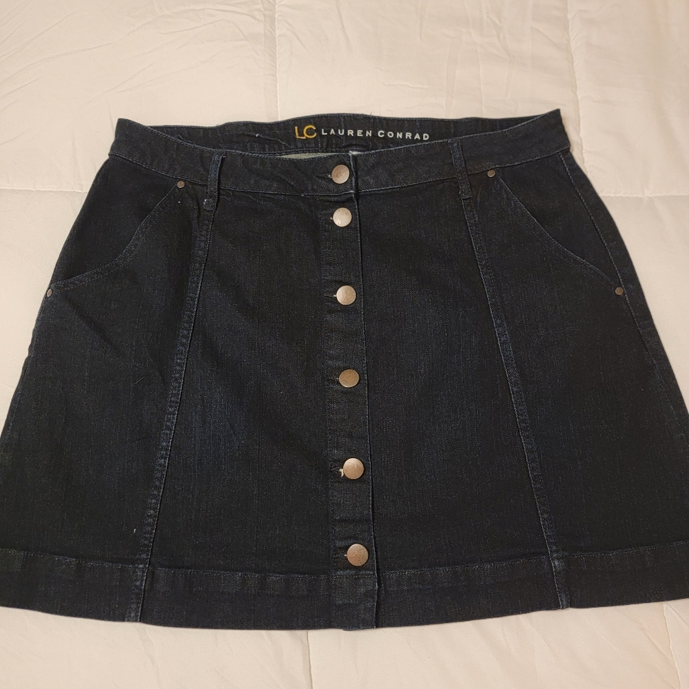 LC Lauren Conrad Denim Short  Pocket Skirt Blue Size 14